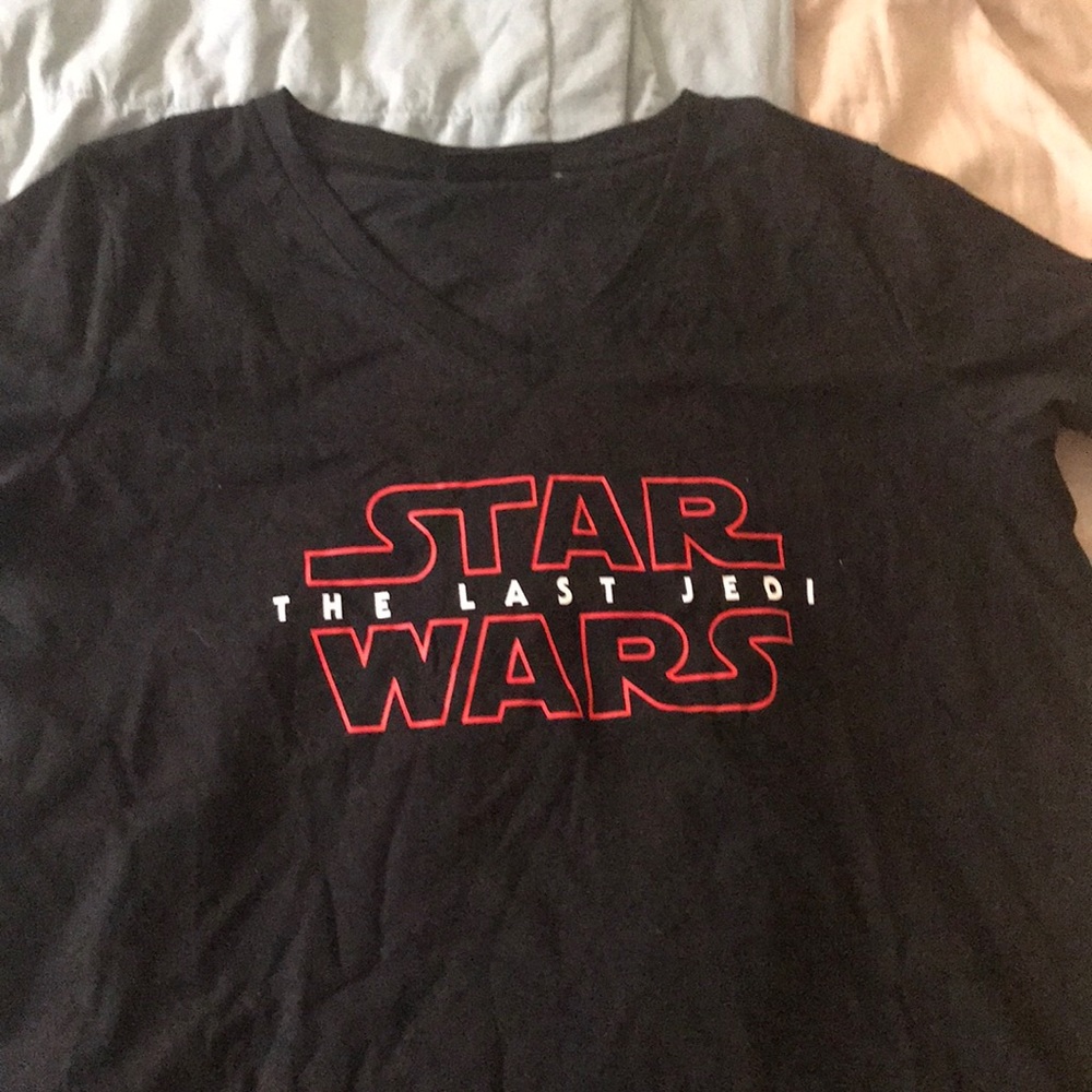 Brand new STAR WARS THE LAST JEDI shirt!